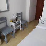 Nitsas Studio's 招待所 Kremastí