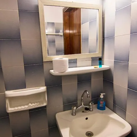 Nitsas Studio's Affittacamere 3*