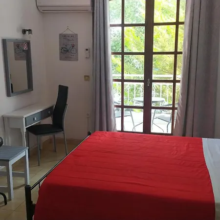 Nitsas Studio's 3*