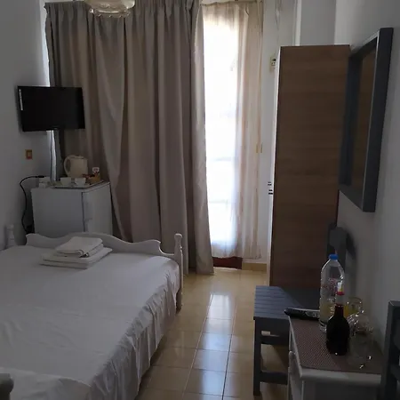 Nitsas Studio's Pensión 3*